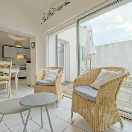 Avec Terrasse Au Port D'ars-en-re, Wi-fi Gratuit - Fr-1-835-6 *