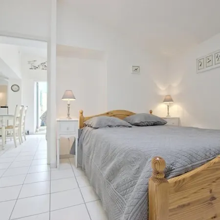 Avec Terrasse Au Port D'ars-en-re, Wi-fi Gratuit - Fr-1-835-6 Appartamento *