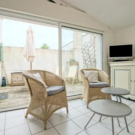 Avec Terrasse Au Port D'ars-en-re, Wi-fi Gratuit - Fr-1-835-6