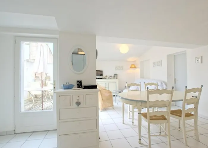 Avec Terrasse Au Port D'ars-en-re, Wi-fi Gratuit - Fr-1-835-6 *