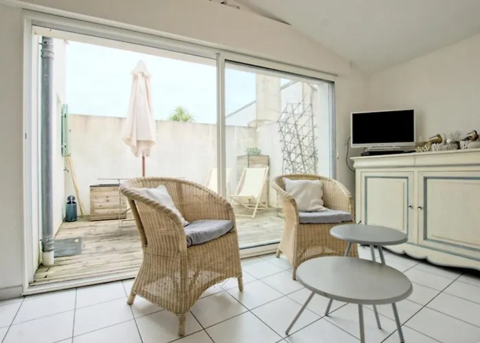 Avec Terrasse Au Port D'ars-en-re, Wi-fi Gratuit - Fr-1-835-6